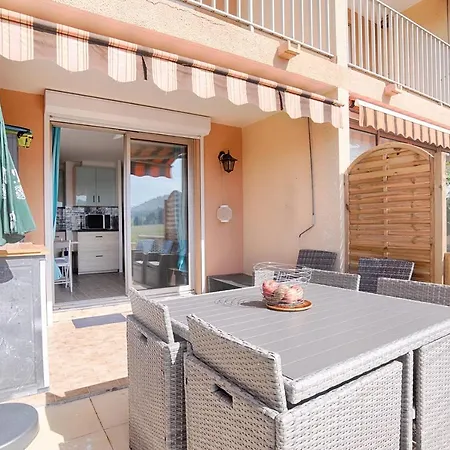 Lejlighed Beautiful With Terrace Near The Sea! *