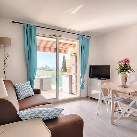 Beautiful With Terrace Near The Sea! Lejlighed *